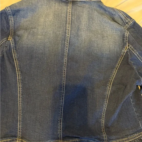 Belle by Kim Gravel Dark Blue Denim Jacket w/freyed hem-EUC - Picture 4 of 11